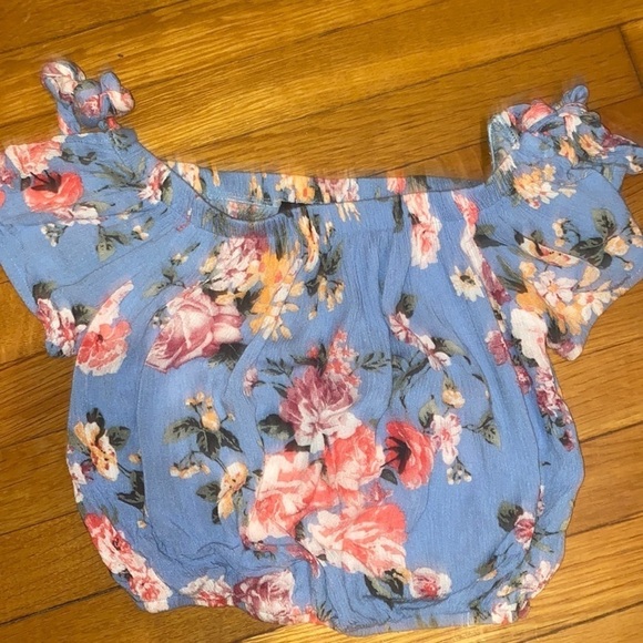 crop top - Picture 3 of 6